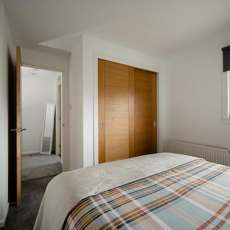 Ness Riverfront Holiday Home - City Centre Inverness Eksteriør billede