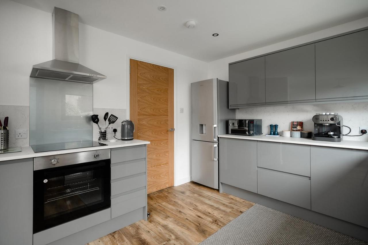 Ness Riverfront Holiday Home - City Centre Inverness Eksteriør billede